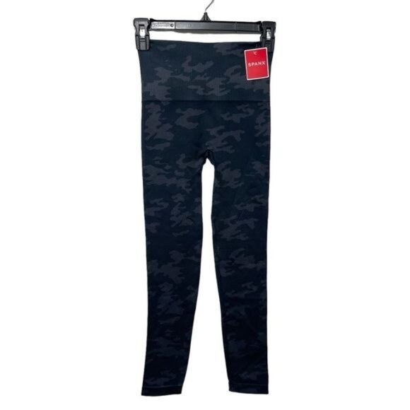 SPANX Look at Me Now High-Waisted Seamless Leggings in Black Camo Size S - Picture 6 of 14